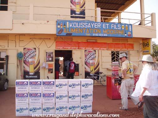Buying water in Mopti Buying water in Mopti