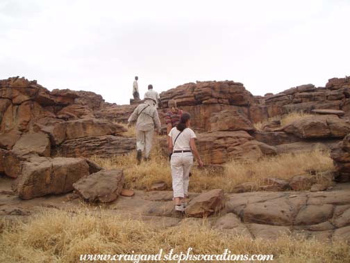 Hike to Ambara Kumbu