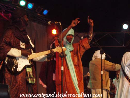 Band accompanying Abdallah Ag Alhousenyni Band accompanying Abdallah Ag Alhousenyni