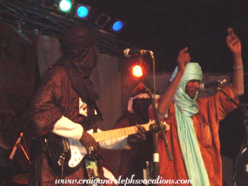Band accompanying Abdallah Ag Alhousenyni Band accompanying Abdallah Ag Alhousenyni