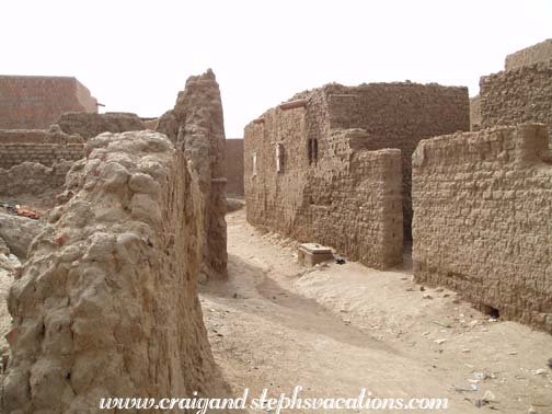Djenne alleyways Djenne alleyways