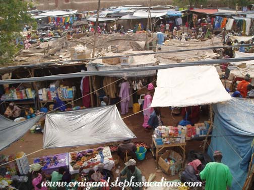 Monday market in front of the Great Mosque, Djenne