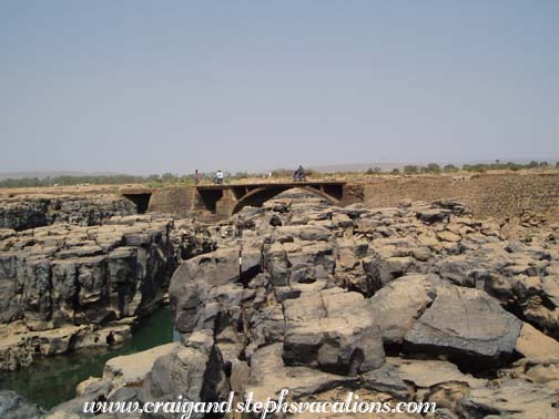 Chausee de Sotuba, oldest bridge in Bamako (100 years) Chausee de Sotuba, oldest bridge in Bamako (100 years)