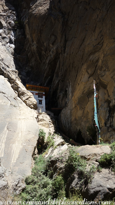 Singye Phu Lhakhang (snow lion cave)