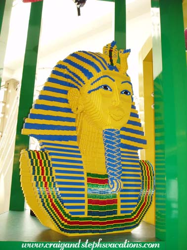 King Tut's mask made of LEGOs