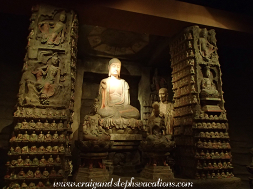 1,000-year-old Buddhist grotto originally located at the Grottoes of Zhongshan Mountain.Shaanxi Provincial History Museum