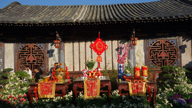 New Year altar, Zhu Family Garden