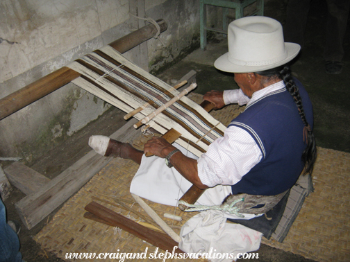 Jose Carlos de la Torre demonstrates using a backstrap loom