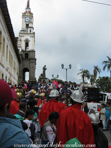 The Passion procession approaches La Plaza de la Matriz
