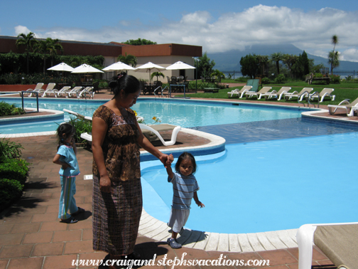 Hotel del Lago pool