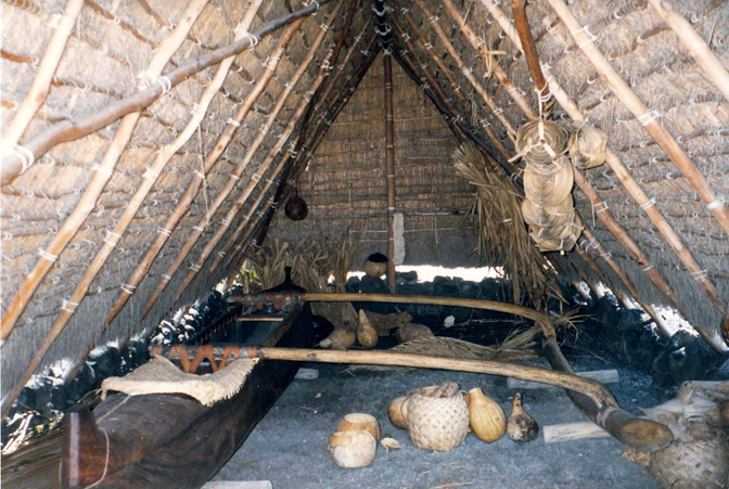 Outrigger canoe, Pu'uhonau O Honaunau (Place of Refuge)