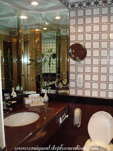 Luxurious Taj Mahal Hotel bathroom