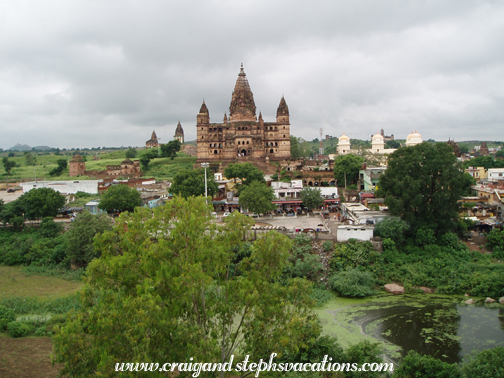 View of Chaturbhuj Temple from Queen's quarters, Raja Mahal