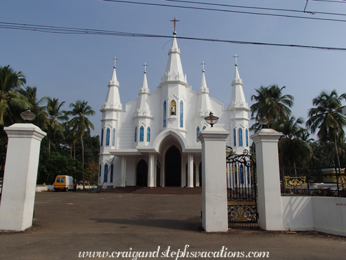 Church on the drive to Guruvayur
