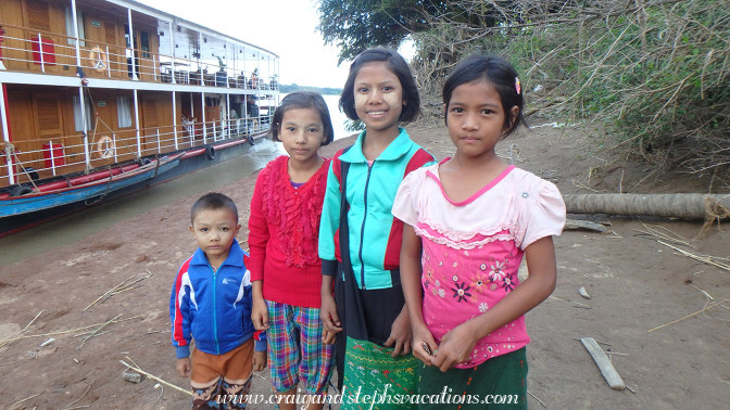 Children welcome us to Chai Village