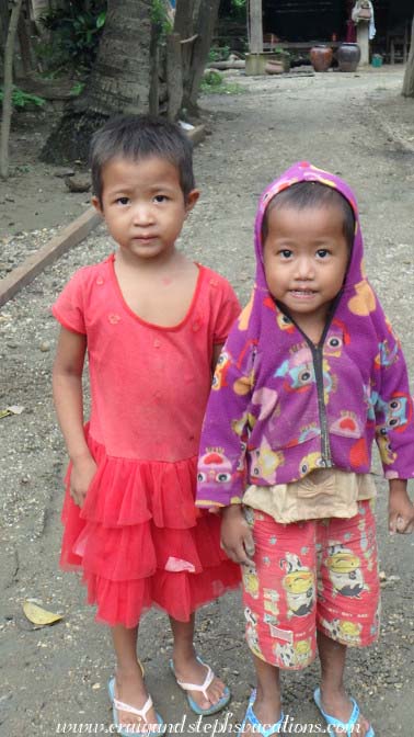 Little girls, Kann Village