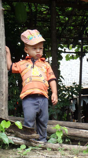 Little boy, Kyi Taung Monastery