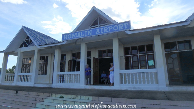 Tiny airport terminal Tiny airport terminal