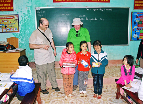 Visiting a local school (Photo courtesy of Cuong) Visiting a local school (Photo courtesy of Cuong)