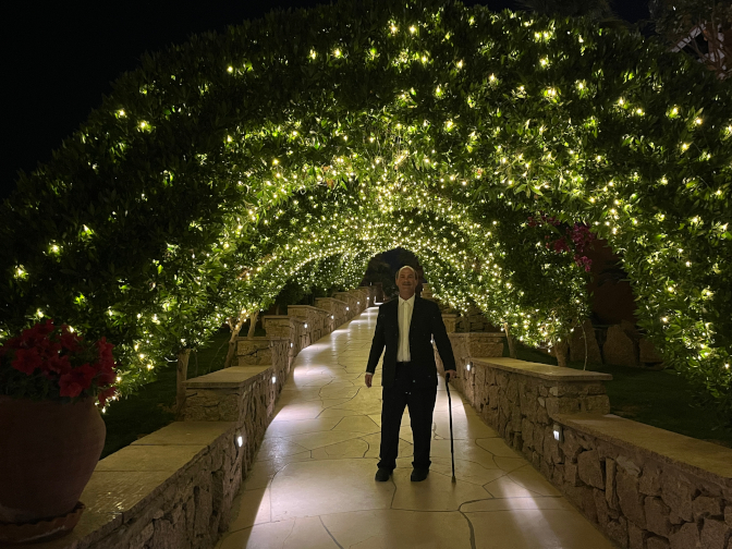 Walking to Valentine's Dinner at the Old Cataract Hotel
