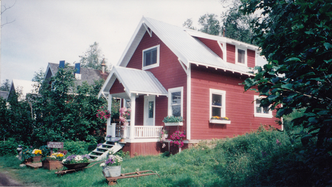 B & B, Silkstocking Row, Kennicott