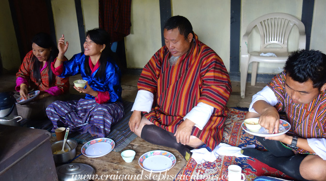 Lhaki, Phub Pem, Apa, and Sonam eating lunch