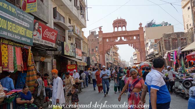 Pedestrian causeway outside the Golden Temple Complex