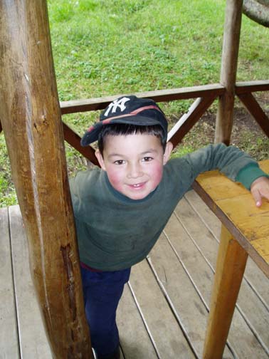 Andres peeking in Andres peeking in