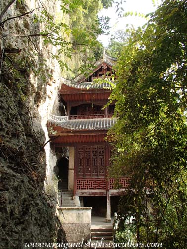 Qinglong (Black Dragon) Cave