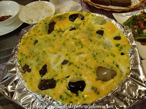 Quiche cooked in hot rocks