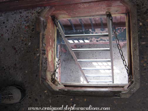 Ladder down from the top floor of Shi Bao Zhai pagoda Ladder down from the top floor of Shi Bao Zhai pagoda
