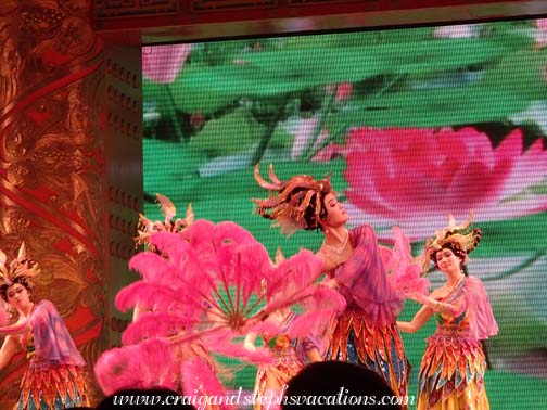 Fan dancers, Tang Dynasty Show