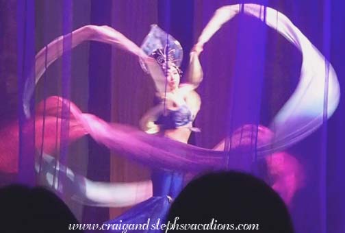 Dancer with ramie ribbon sleeves, Tang Dynasty Show