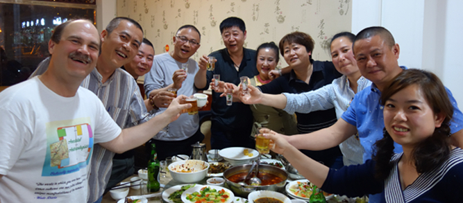 Ganbei: Craig, Wang Jun, Yin Jihong, Liang Bo, Yuan Huizong, Liu Yan, Xiaohong, Bao Hong, Liu Xinyan, Xiao Yi