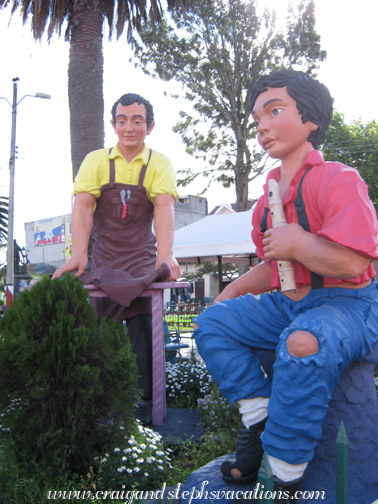 Statues in Cotacachi Statues in Cotacachi