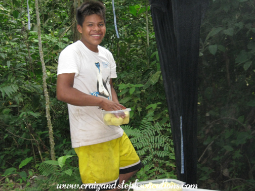 Ñame prepares dinner Ñame prepares dinner