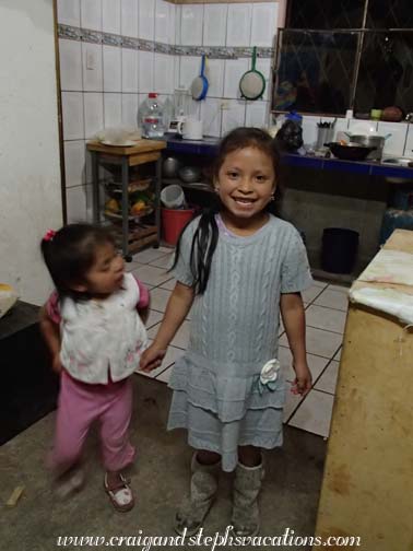 Sisa models her new dress
