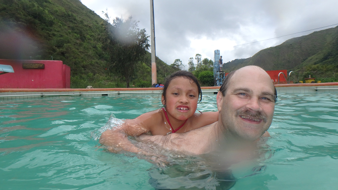Achi Taita swims with Sisa