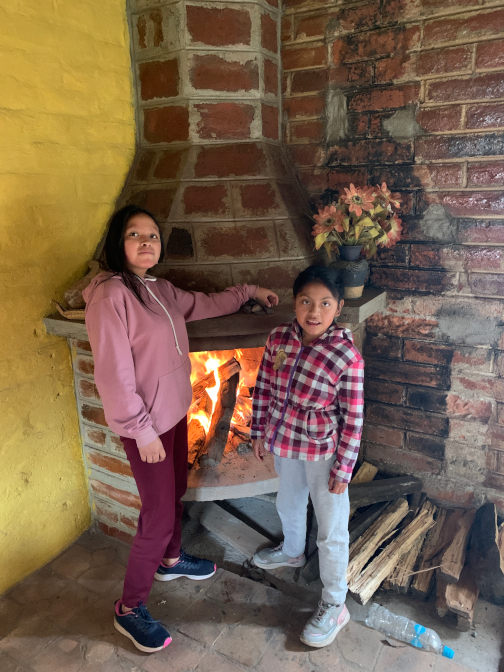 Sisa and Shina at the fire