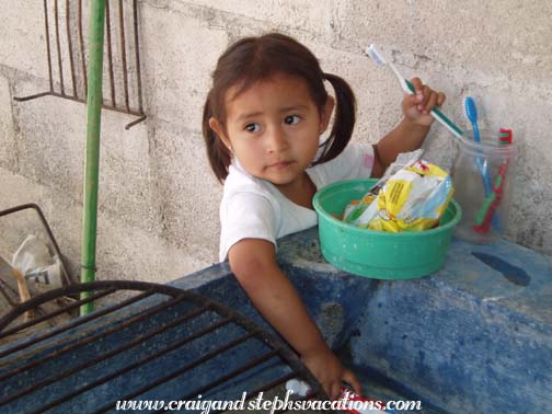 Aracely brushing her teeth Aracely brushing her teeth