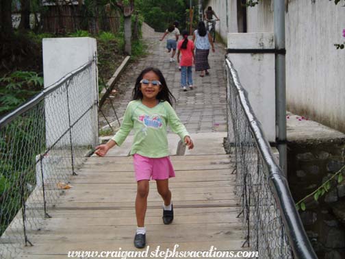 Yoselin crossing the bridge Yoselin crossing the bridge