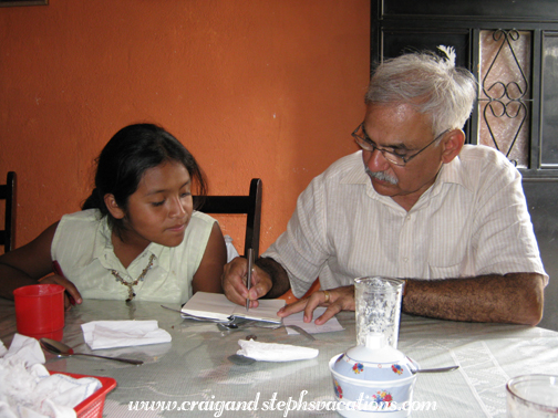 Mukul write Paola's name in Hindi Mukul write Paola's name in Hindi