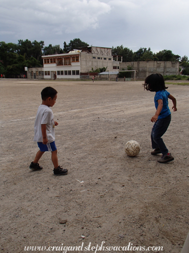 Eddy and Aracely play soccer Eddy and Aracely play soccer