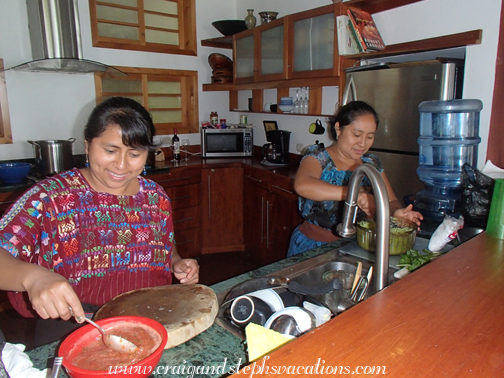 Rosa and Paulina cook in the Villa B'alam Ya kitchen Rosa and Paulina cook in the Villa B'alam Ya kitchen