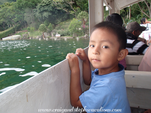 Eddy on the lancha back to Pana