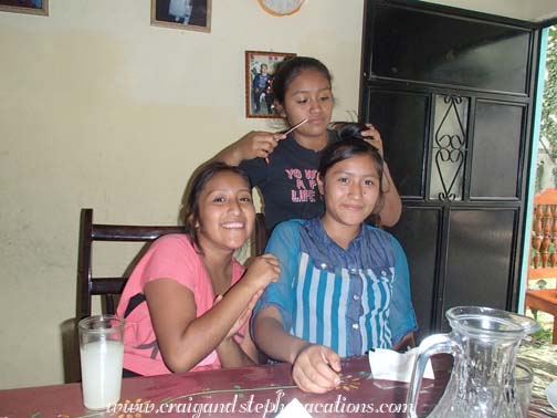Paola does Yoselin's hair Paola does Yoselin's hair