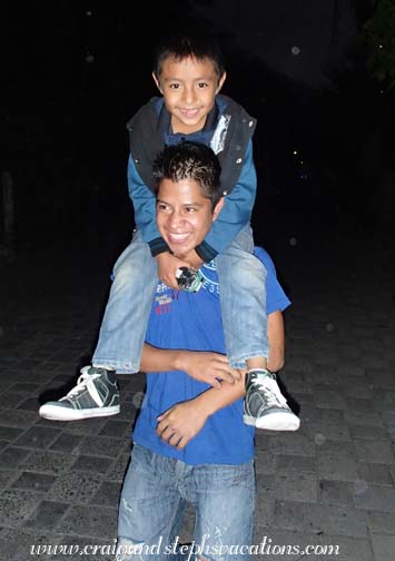 Jeremias gives Eddy a piggyback Jeremias gives Eddy a piggyback