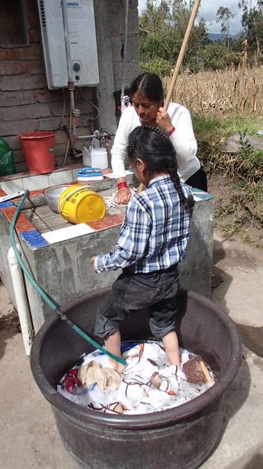 Who needs a washing machine when you have Yupanqui?