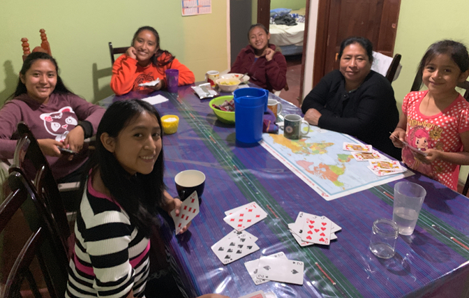 Aracely, Yoselin, Yasmin, Laisa, Estela, and Michelle