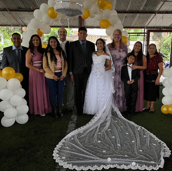 Humberto, Yoselin, Vanesa, Craig, Joel, Aracely, Steph, Ian, Yasmin, Paulina